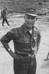 Sách hồi ký trần văn đôn