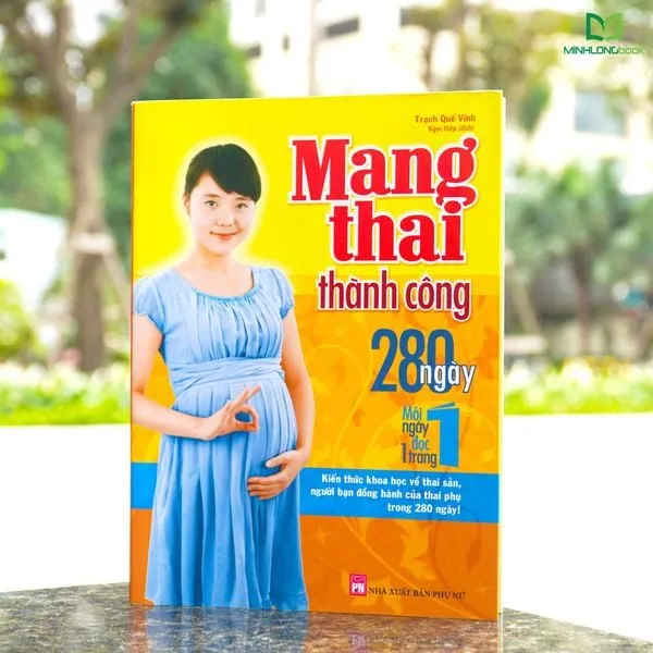 Người mẹ mang thai đọc sách Mang Thai Thành Công 280 Ngày