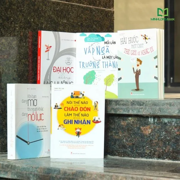 Hộp sách Đọc để trưởng thành tuyển chọn 5 cuốn sách hay cho bạn trẻ