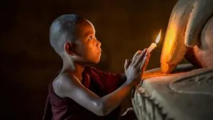 Hình ảnh biểu trưng cho việc dừng lại, tìm bình yên giữa bộn bề cuộc sống - chủ đề sách Hae Min