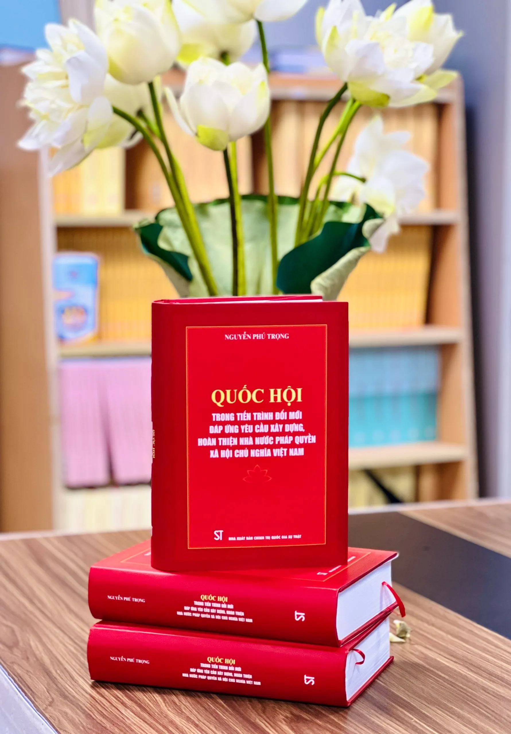 Bìa sách Quốc Hội Trong Tiến Trình Đổi Mới Đáp Ứng Yêu Cầu Xây Dựng Hoàn Thiện Nhà Nước Pháp Quyền Xã Hội Chủ Nghĩa Việt Nam của Tổng Bí thư Nguyễn Phú Trọng