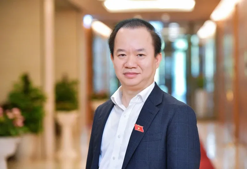 PGS TS Bùi Hoài Sơn chia sẻ về vai trò của Nhân Dân cuối tuần