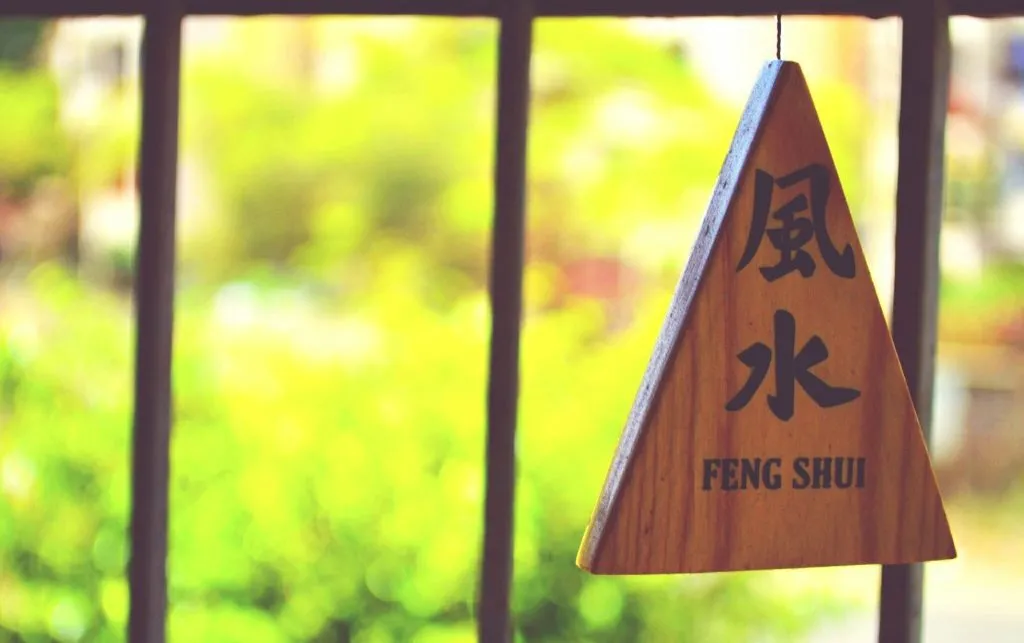 Sơ đồ minh họa nguyên lý lưu thông khí trong phong thủy bàn làm việc pdf