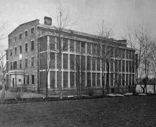 Hình ảnh minh họa điều kiện bên trong trại tâm thần đảo Blackwell nơi Nellie Bly bí mật điều tra