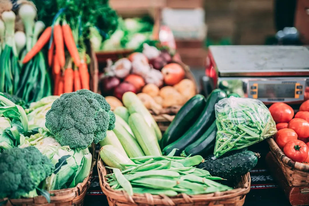 Các loại rau củ quả tươi ngon là nền tảng của chế độ ăn Eat Clean