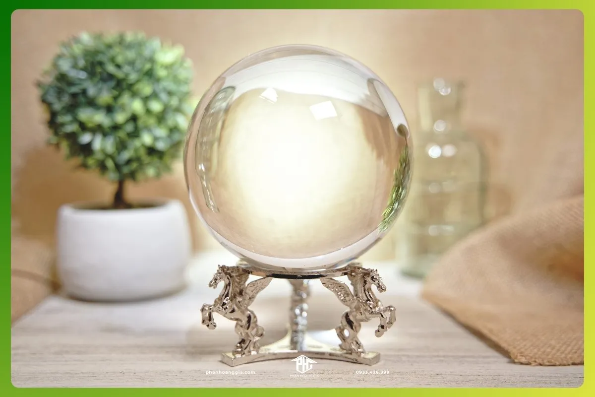 Quả cầu thủy tinh màu xanh dương hợp mệnh Thủy