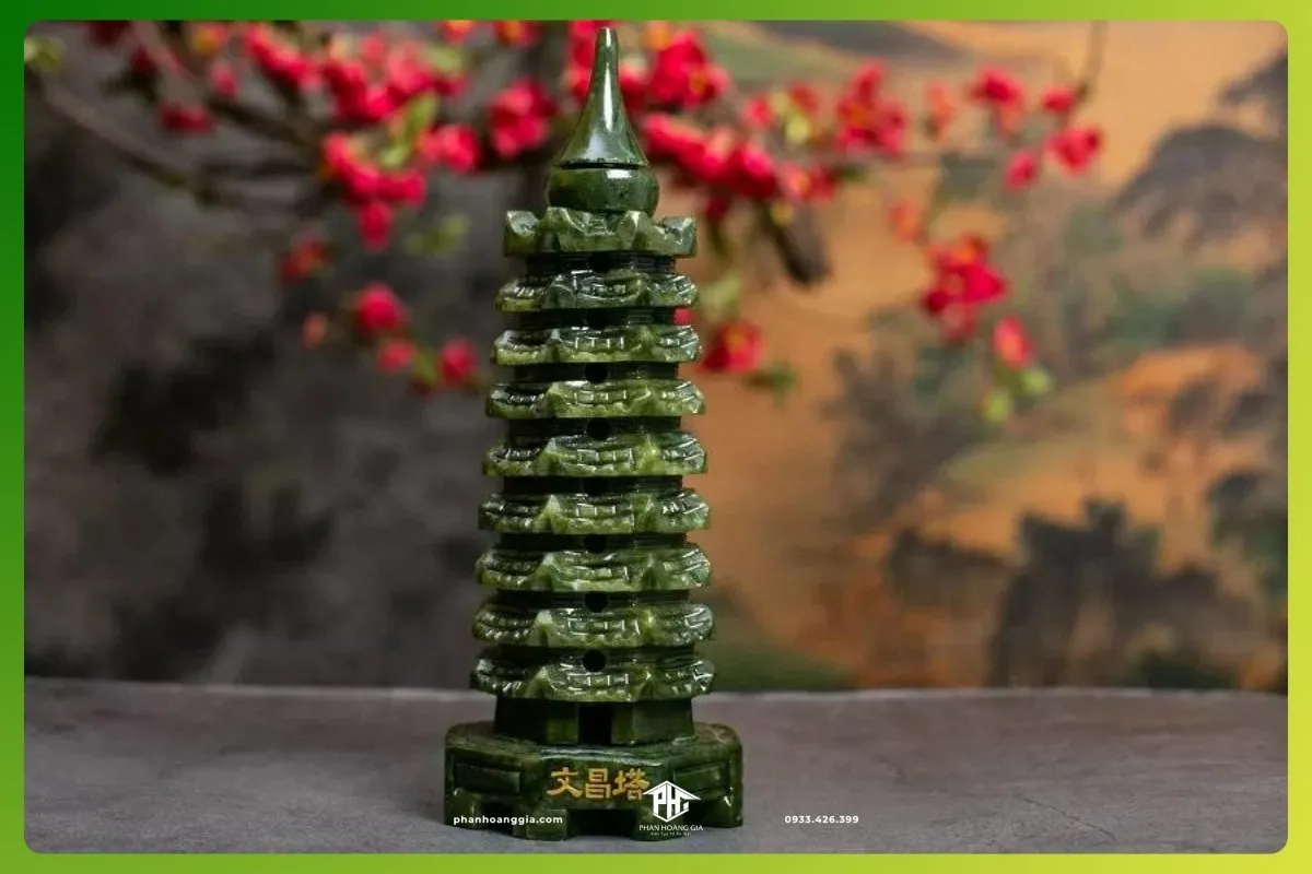 Tháp Văn Xương màu xanh hỗ trợ học vấn cho người mệnh Thủy