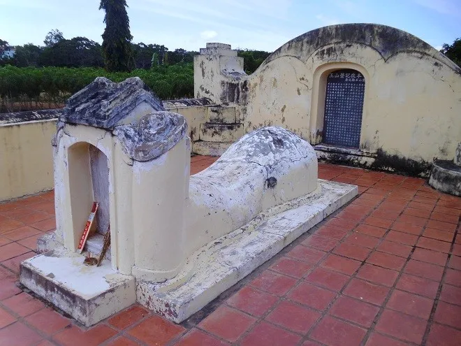 Khu di tích mộ Nguyễn Thông tại Bình Thuận, một trong những nhà khoa bảng Nam Bộ được ghi lại trong các công trình nghiên cứu lịch sử.